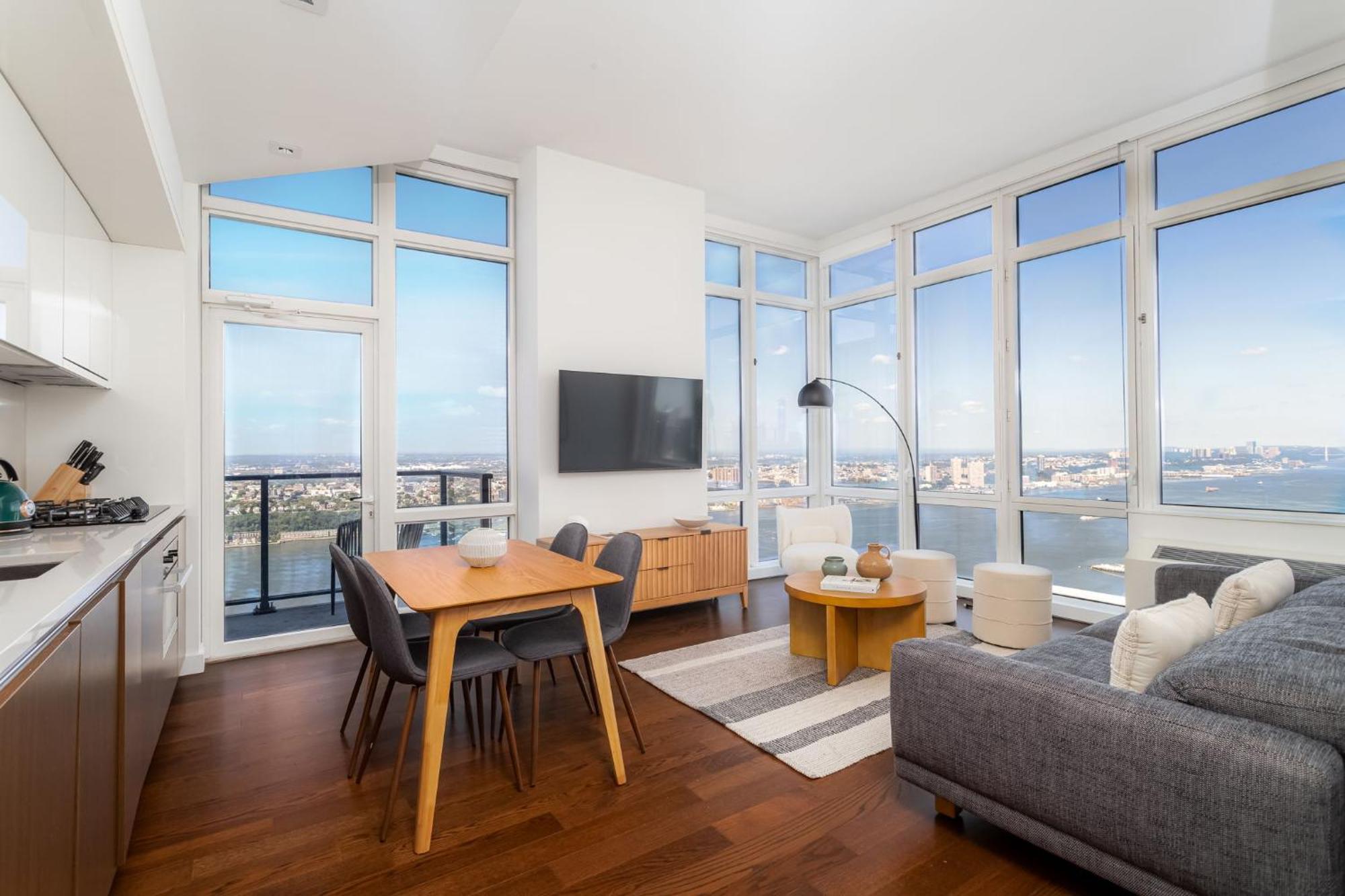 Lux Views To The Hudson 2bd 2bath Pangsapuri